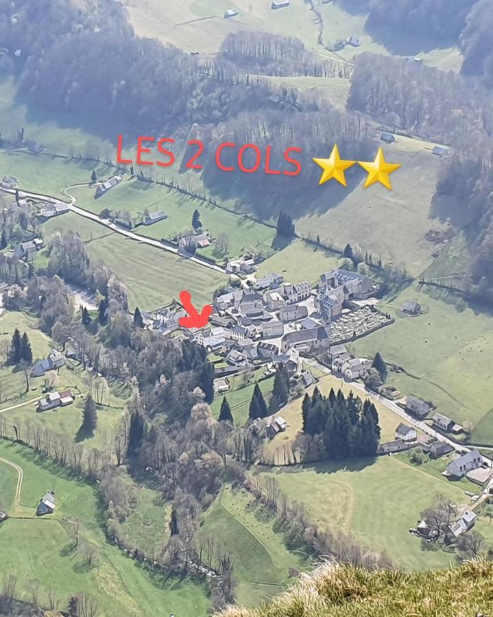 Hotel Les Deux Cols Sainte-Marie-de-Campan Exterior foto