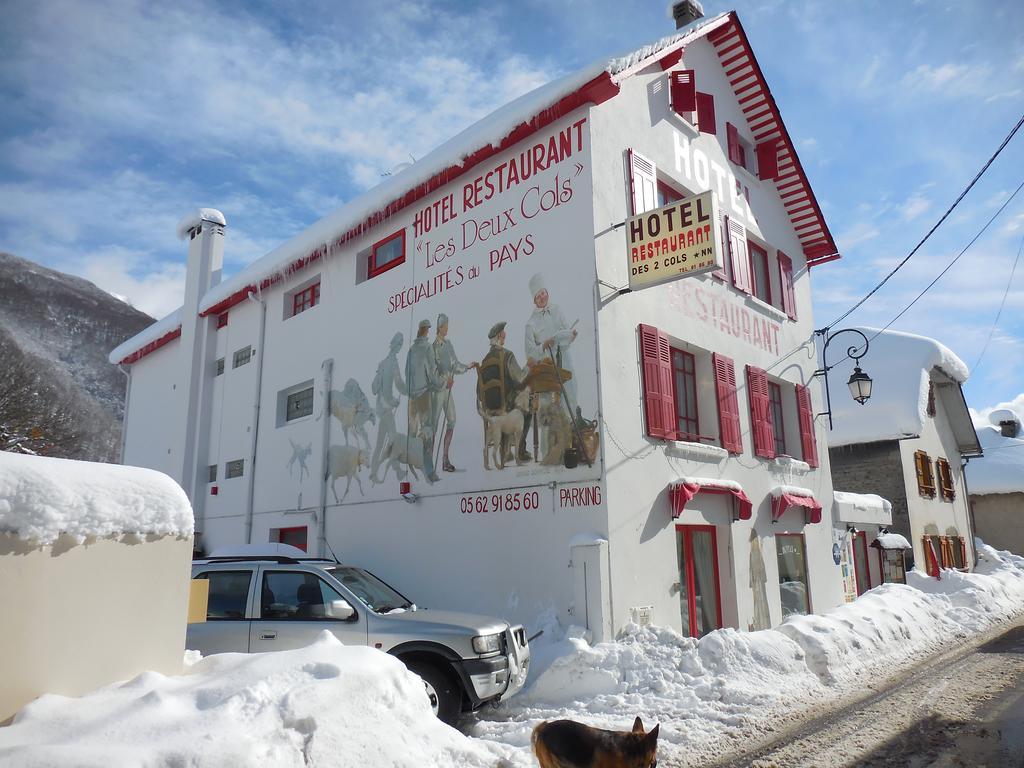 Hotel Les Deux Cols Sainte-Marie-de-Campan Exterior foto