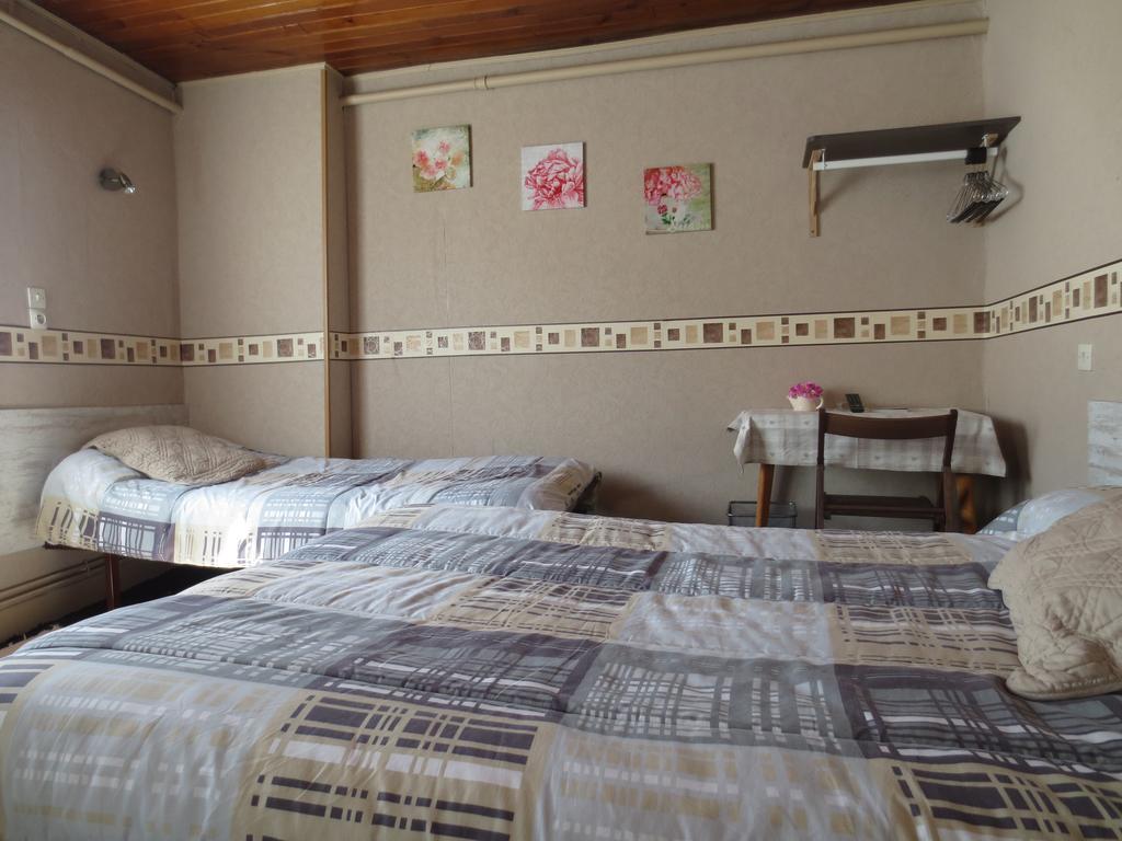 Hotel Les Deux Cols Sainte-Marie-de-Campan Cameră foto